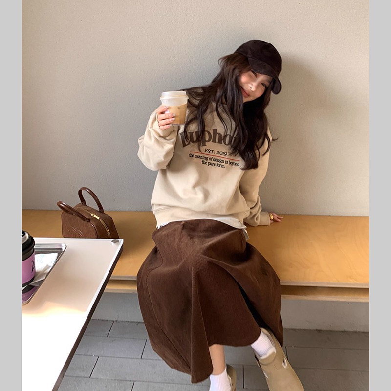 休闲意趣套组 精梳棉字母加绒卫衣/灯芯绒半身裙/高支莼棉T恤