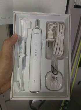 清洁型白色替换刷头电动牙刷2