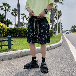  夏季新款卡通印花海边度假沙滩裤男休闲运动冰丝五分短裤图片