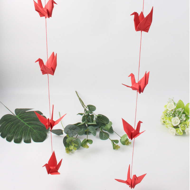 红色千纸鹤折纸成品穿线情人节惊喜浪漫酒店布置装饰店铺氛围布置