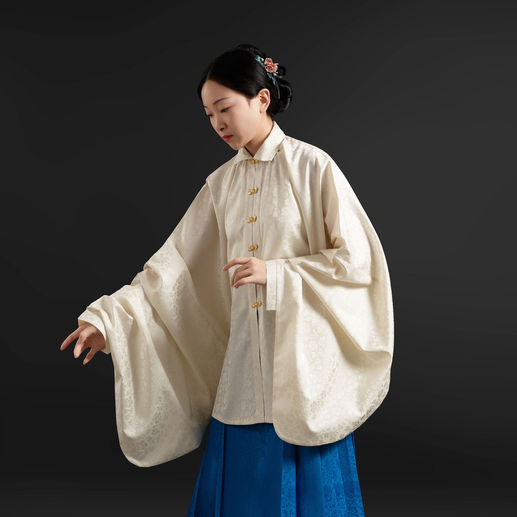 立领对襟交领琵琶袖短衫真丝明制松塔汉服春秋女款 芳溢香凝