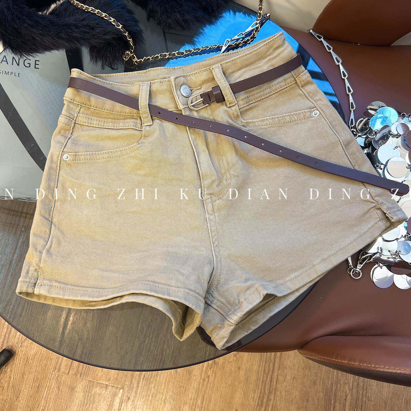 洋派款~卡其色牛仔短裤女夏季复古辣妹高腰修身显瘦A字热裤潮韩系