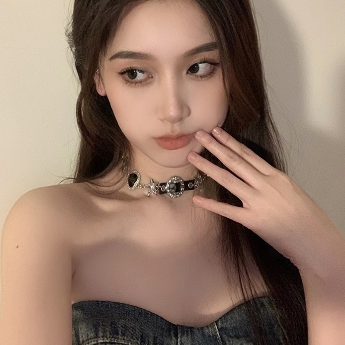 Y2K 블랙 다이아몬드 펑크 초커 목걸이 SWEET COOL HOT GIRL SUBCULTURE 지뢰 고스 중공업 틈새 디자인 아시아