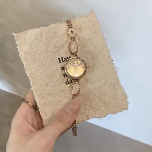 手表女士女款轻奢小众简约气质手链式不规则女士手表2025新款防水