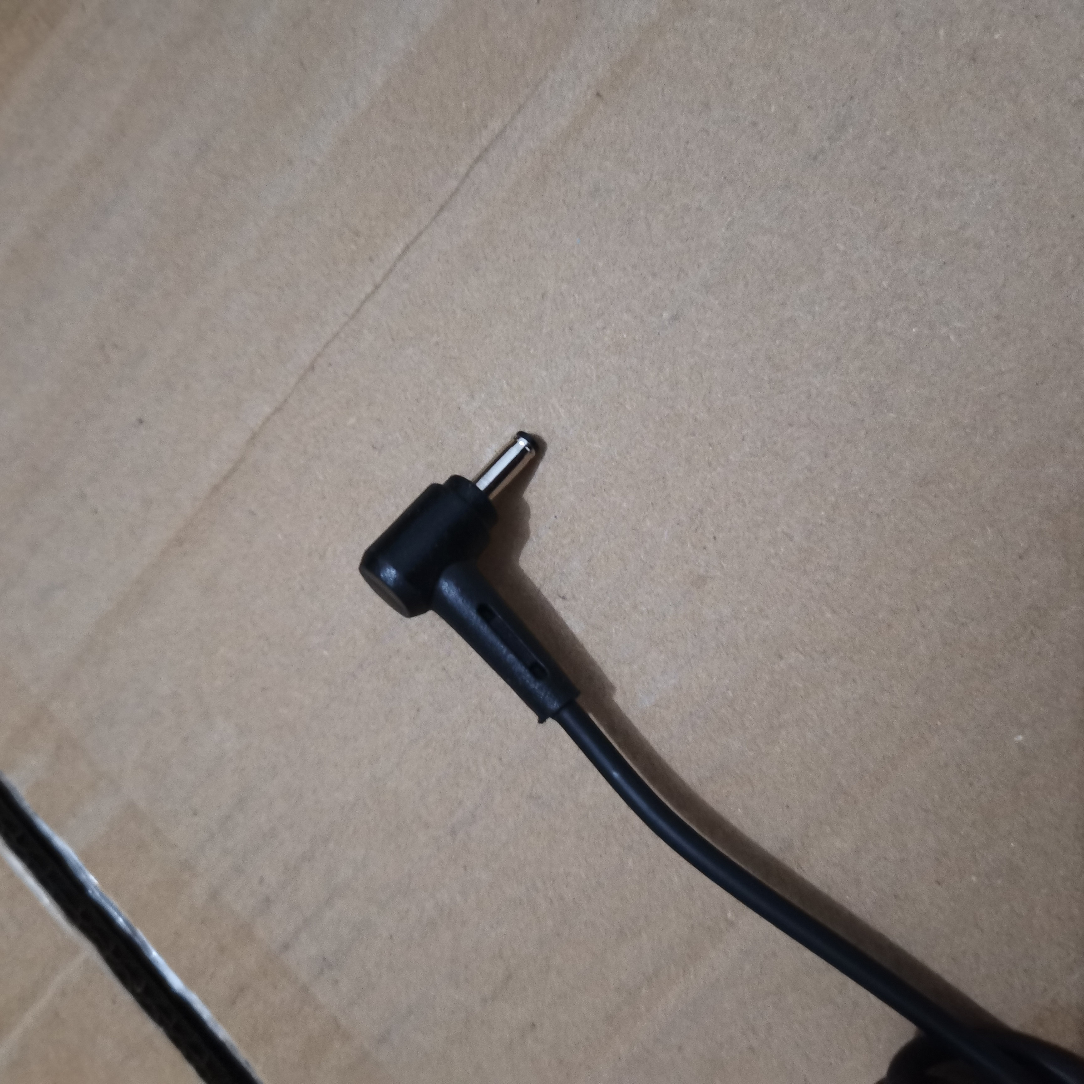 华硕RT-AX88U AX82U AC68U无线路由器电源适配器19V1.75A充电器线