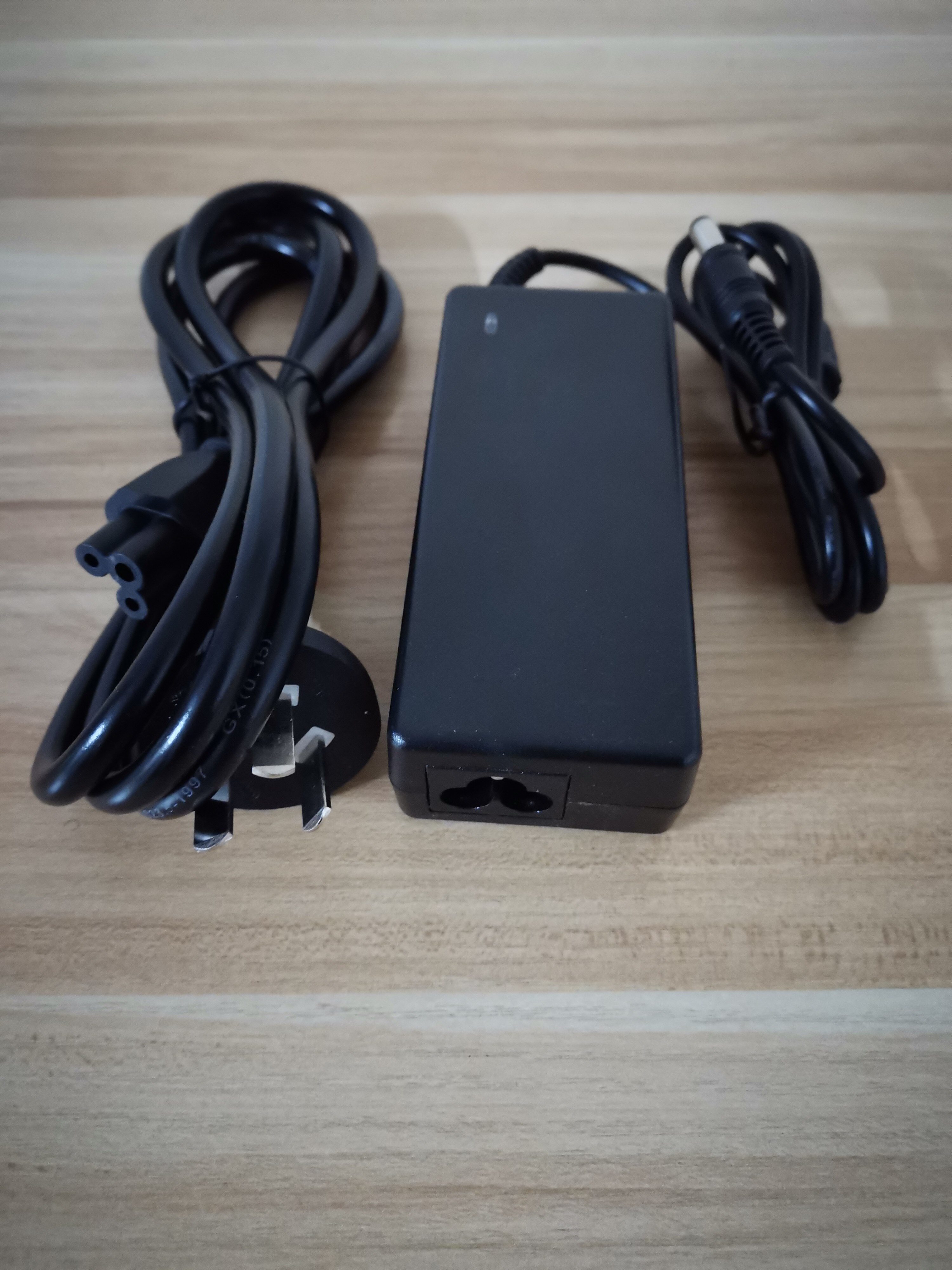 tsc 条码 ttp-244pro 243 247打印机 原装电源适配器 24v2.5a圆孔