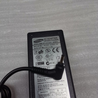 三星笔记本NP 450R5V电源470R5E 370R4E适配充电器线19V3.16A