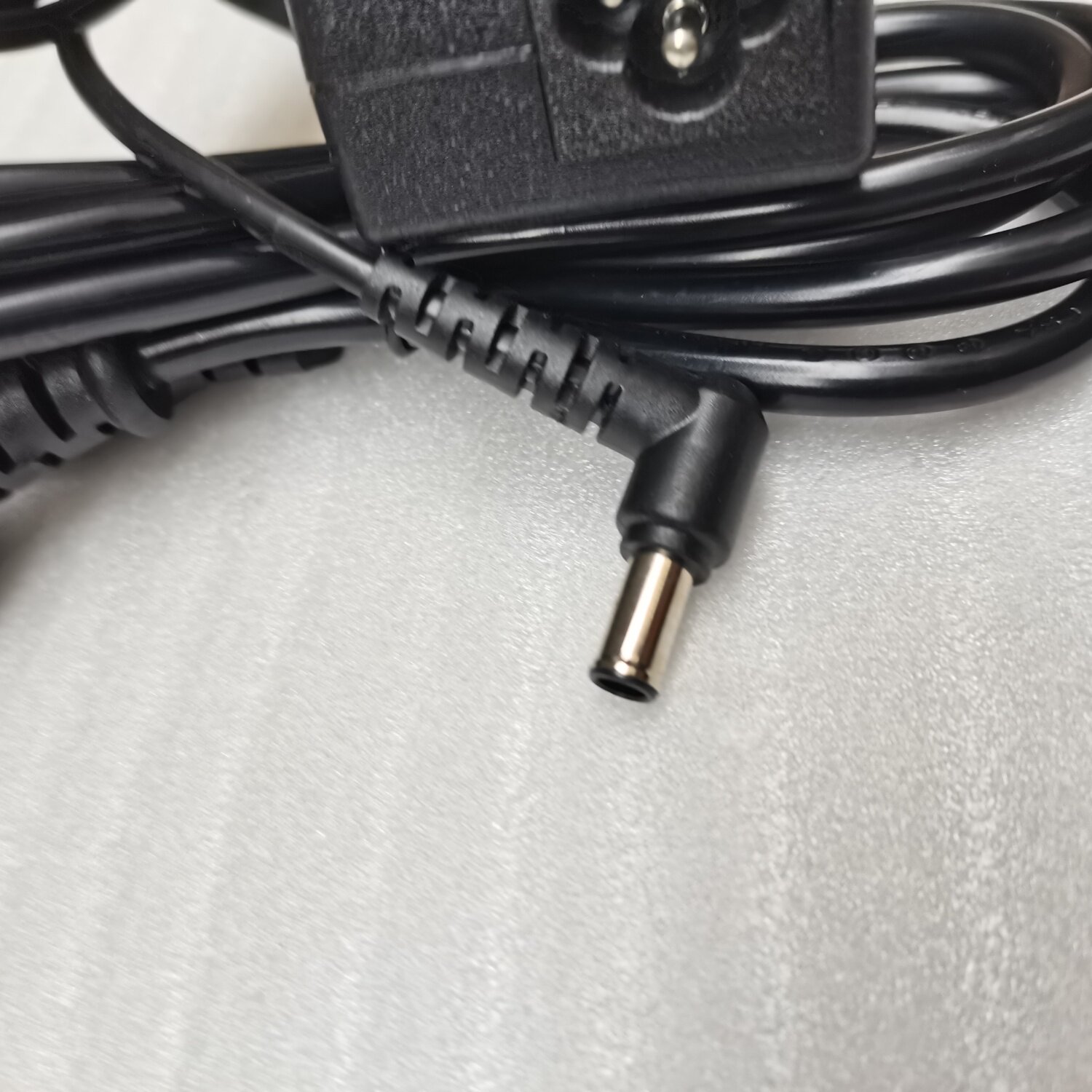 LG液晶显示器E2251S/T 25UM58台式电脑电源适配器充电器19V电源线