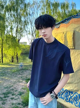 藏青色闪电刺绣短袖t恤男款夏季显肩宽半袖cleanfit正肩空气棉tee