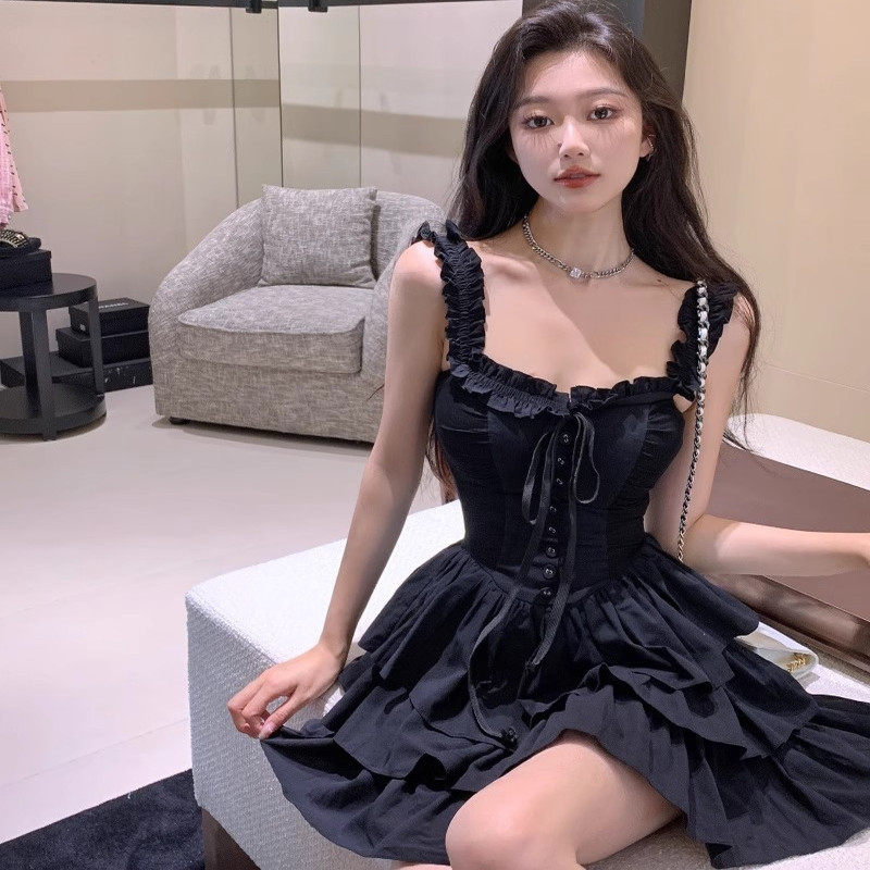 赫本风小黑裙女心机设计感小众收腰显瘦甜辣妹蓬蓬连衣裙无袖短裙