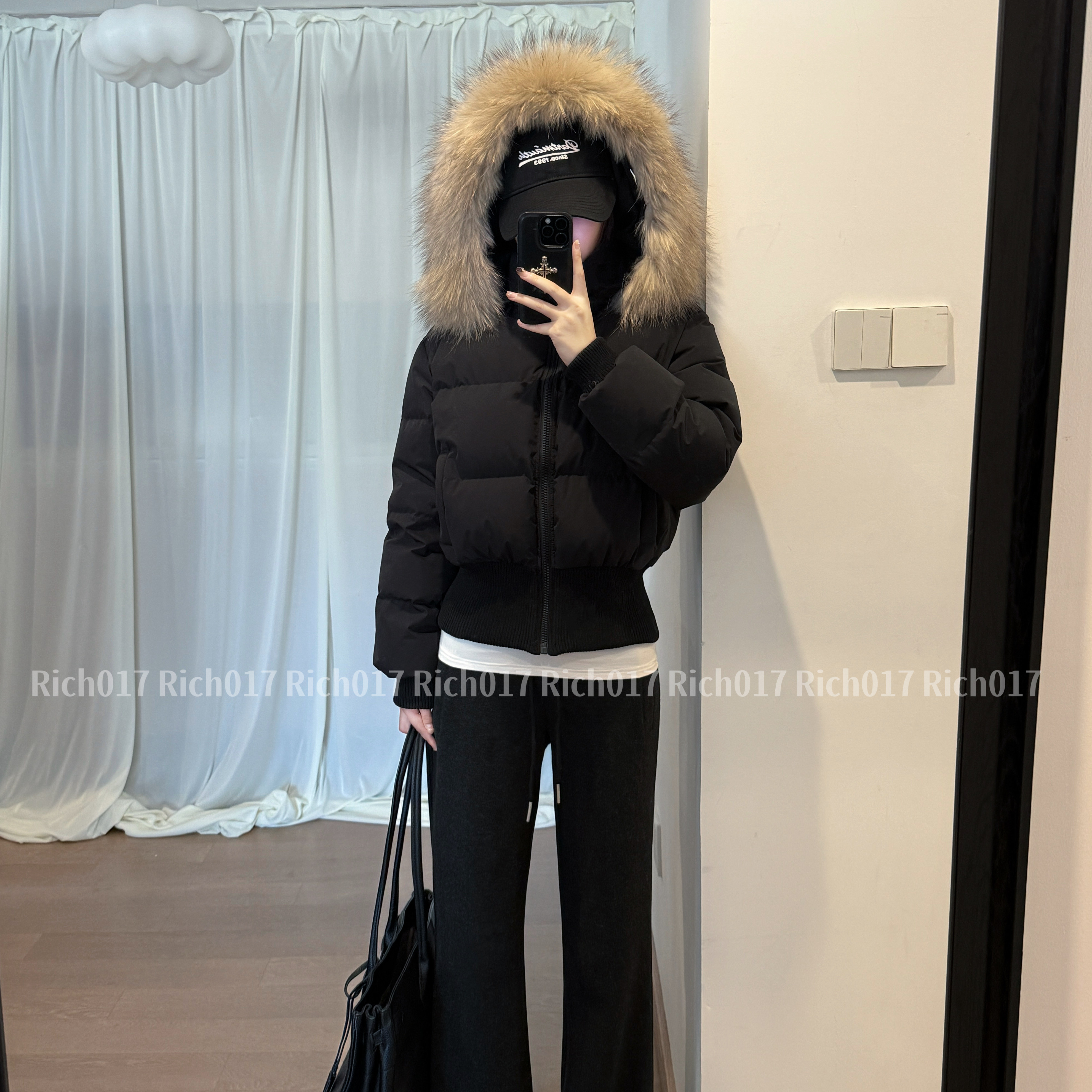 Rich017 暖冬纪事 冬季大毛领连帽90白鸭绒收腰加厚短款羽绒服女