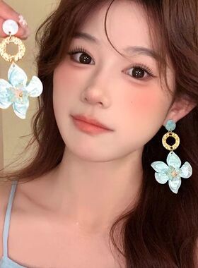 冰玉白茶~醋酸花朵耳钉女2025新款爆款高级感小众设计感耳环耳饰