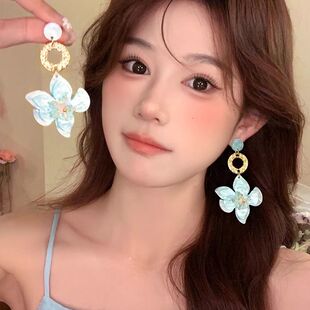 冰玉白茶~醋酸花朵耳钉女2025新款爆款高级感小众设计感耳环耳饰