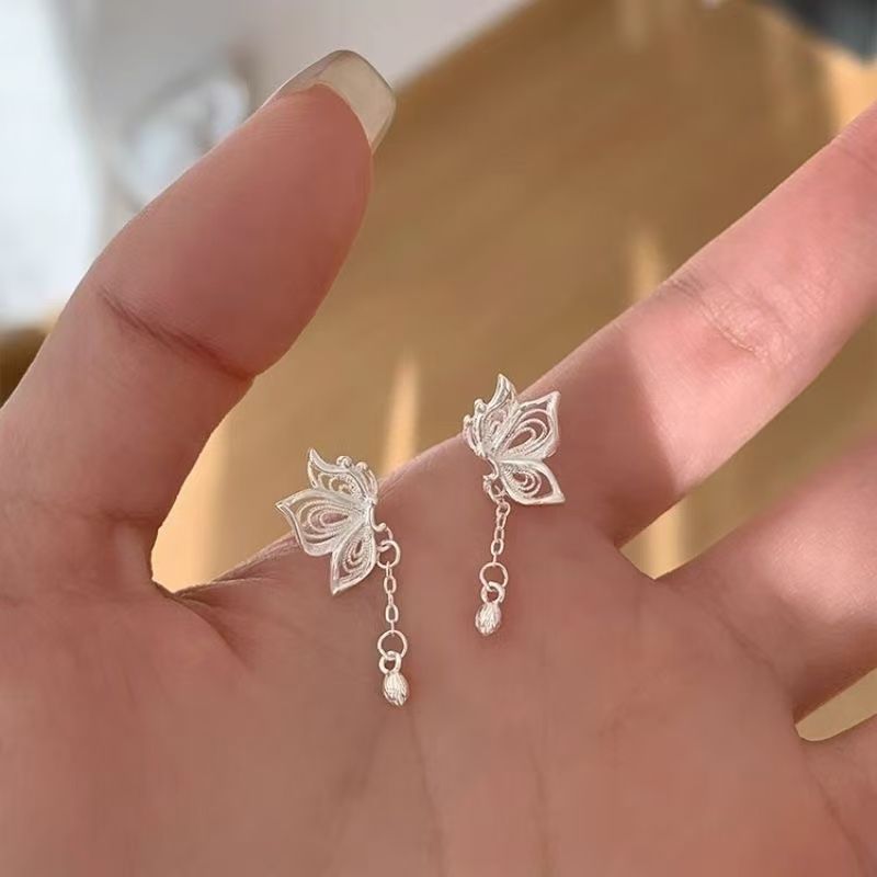 s925纯银蝴蝶小流苏耳环轻奢高级感小众精致耳钉气质时尚耳饰