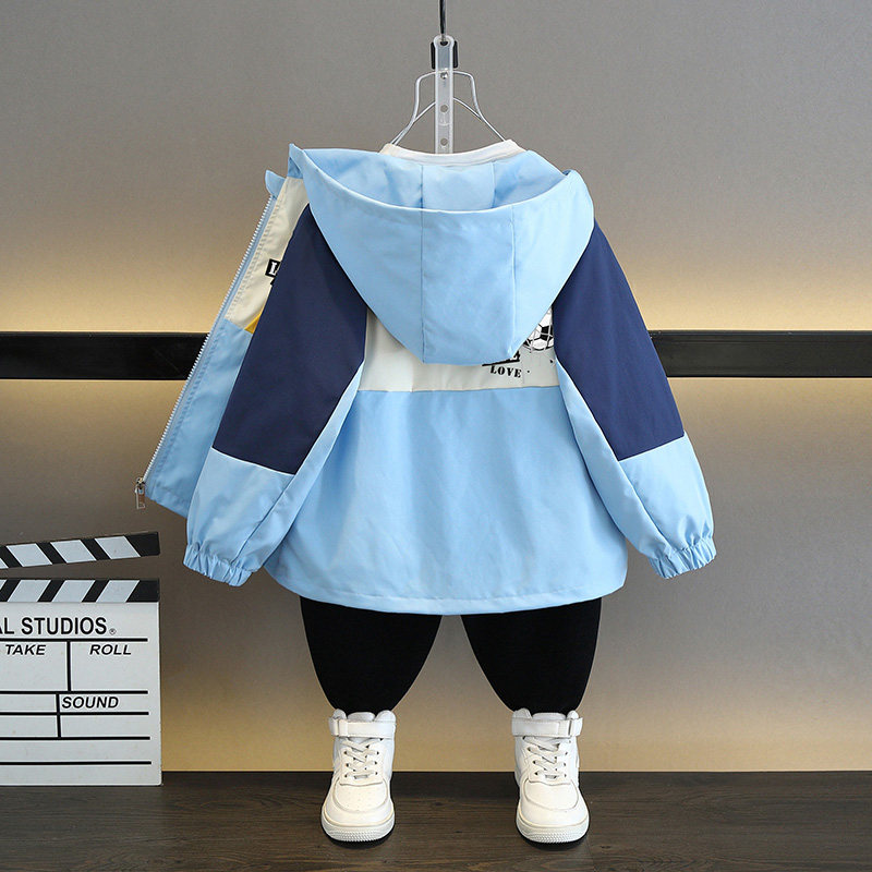 男童春装外套薄款2026新款冲锋衣休闲上衣儿童连帽痞帅潮童装秋装