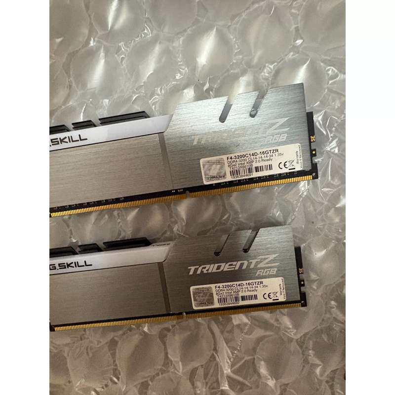 议价幻光戟3200c14 8g其它元器件