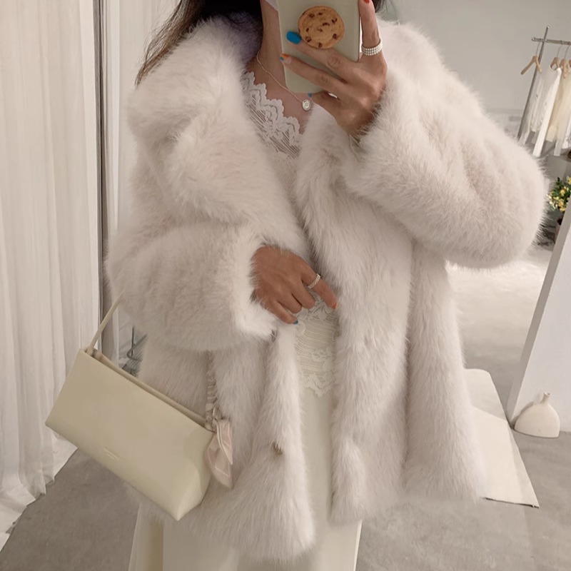 名媛千金风轻奢高级感仿兔毛皮草外套女冬季翻领加厚皮毛一体大衣