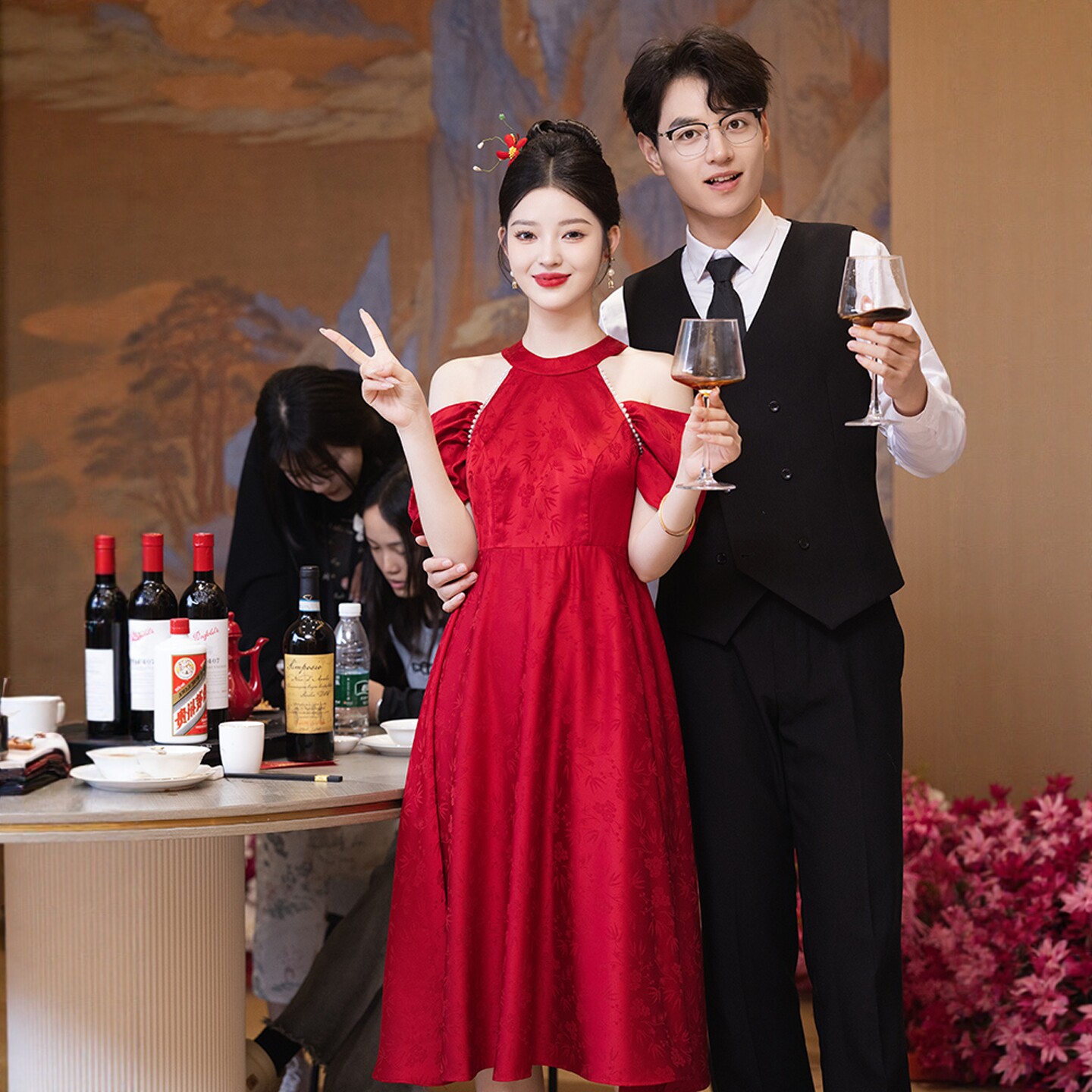 海棠记红色敬酒服新娘孕妇订婚礼服裙女中式挂脖晨袍大码胖mm结婚