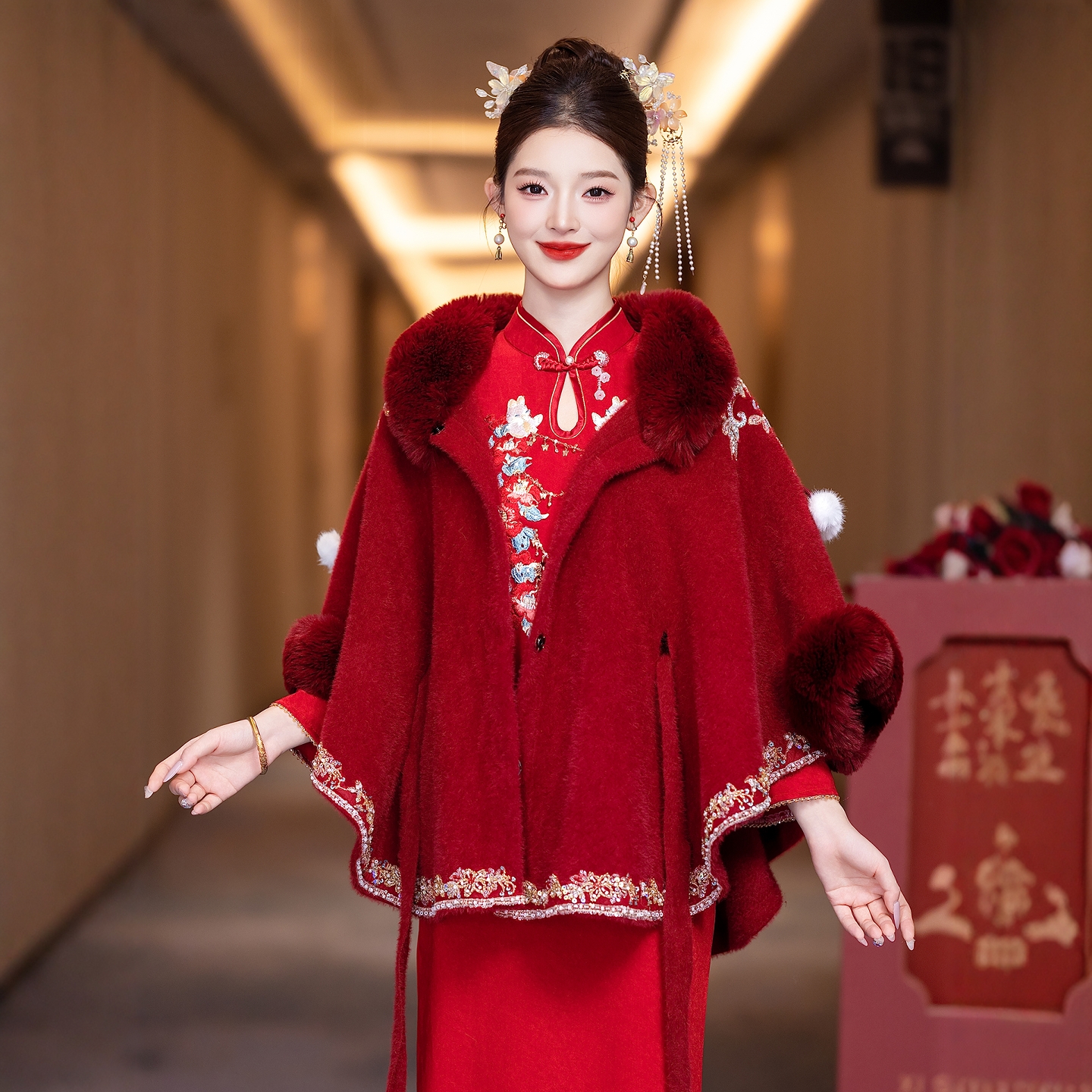 海棠记红婚纱毛披肩敬酒新娘斗篷