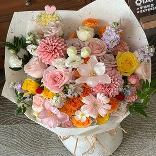 混搭花束小红书同款闪送抱抱桶北京天津上海广州同城鲜花速递