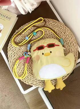 夏日可爱小黄鸭企鹅斜挎包日系甜美百搭软妹女儿童小背包帆布单肩