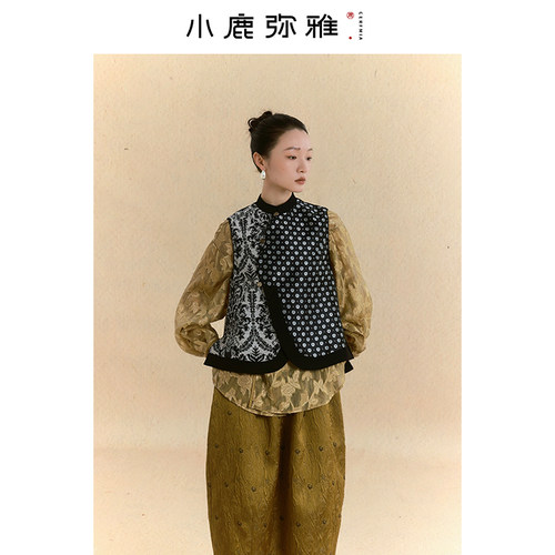 小鹿弥雅《浮生》系列原创设计新中式羊毛拼接提花复古马甲百搭