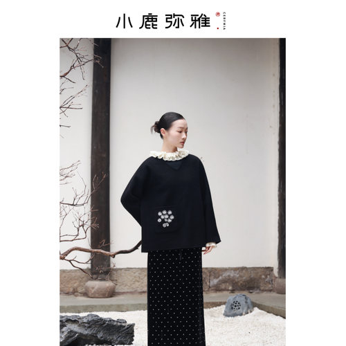小鹿弥雅《松》原创设计新中式刺绣双面呢羊毛套头V领上衣外套冬