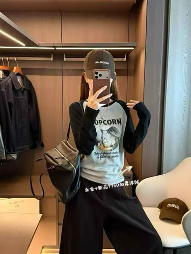 7785韩系秋冬新款显瘦百搭韩式上衣拼接长袖撞色T恤女数字印花款