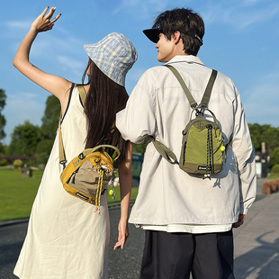 适合出去玩背的包两用斜挎水壶包男女休闲双肩包户外登山小背包