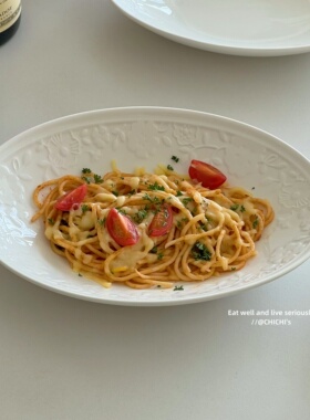 ins小众白色椭圆浮雕花朵鱼盘耐高温家用意面炒菜汤盘法式餐具