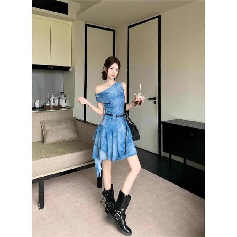 kumikumi设计感蓝色不规则斜肩连衣裙女装夏季小众别致显瘦A字裙