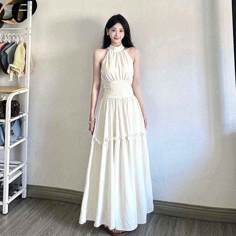 法式温柔风白色无袖挂脖背心吊带连衣裙子女夏季2025新款收腰长裙