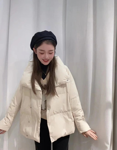 江南播女衣简约翻领侧开叉羽绒服
