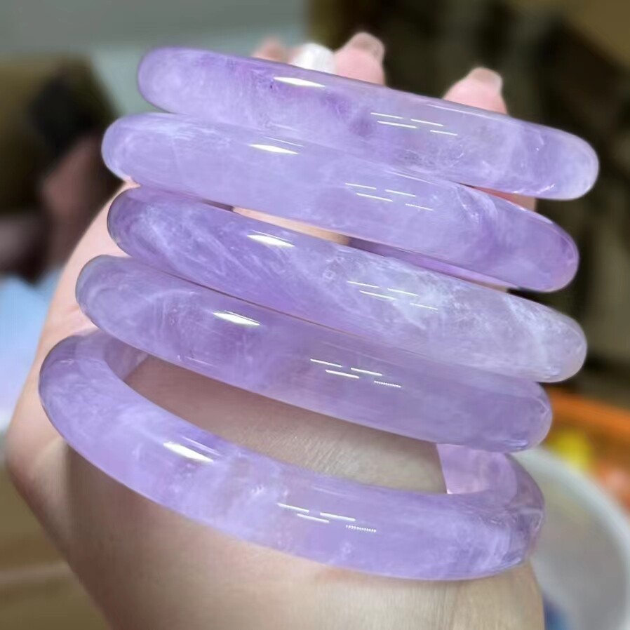 天然薰衣草紫水晶手镯冰透渐变葡萄紫梦幻紫清新淡雅送女友礼物