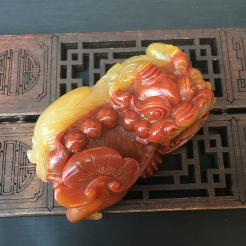 云南黄龙玉纯天然玉石霸王貔貅手把件小摆件