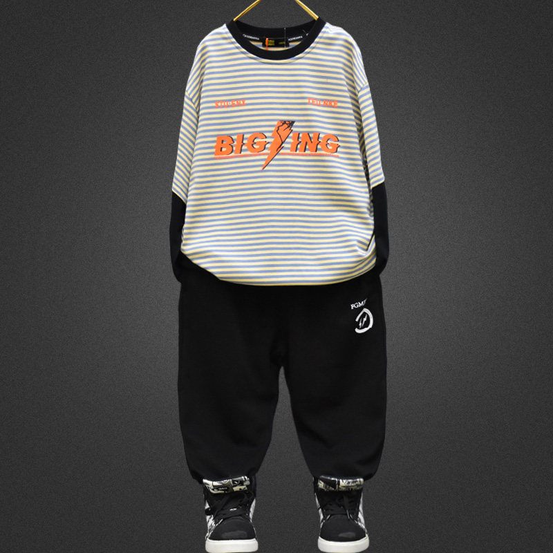 2025新款春秋男童洋气套头卫衣薄款韩版中大童宽松休闲打底上衣潮