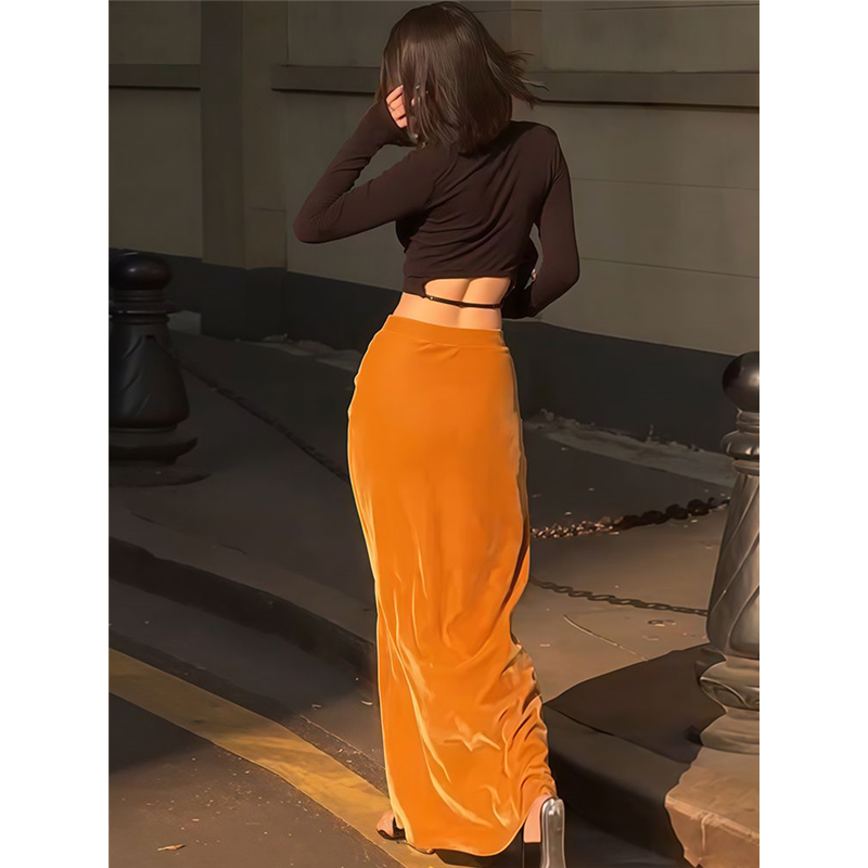 法式金黄色丝绒半身裙女早秋高腰显瘦鱼尾长裙复古气质a字包臀裙