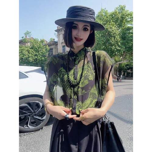 欧货洋气小众不撞款上衣轻奢高级感独特超好看绿色雪纺短袖衬衫女
