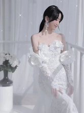 新款超仙轻奢高级感白色重工主纱蕾丝鱼尾抹胸婚纱新娘结婚出门纱