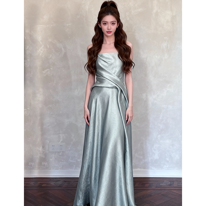 法式轻奢抹胸修身晚礼服新娘敬酒