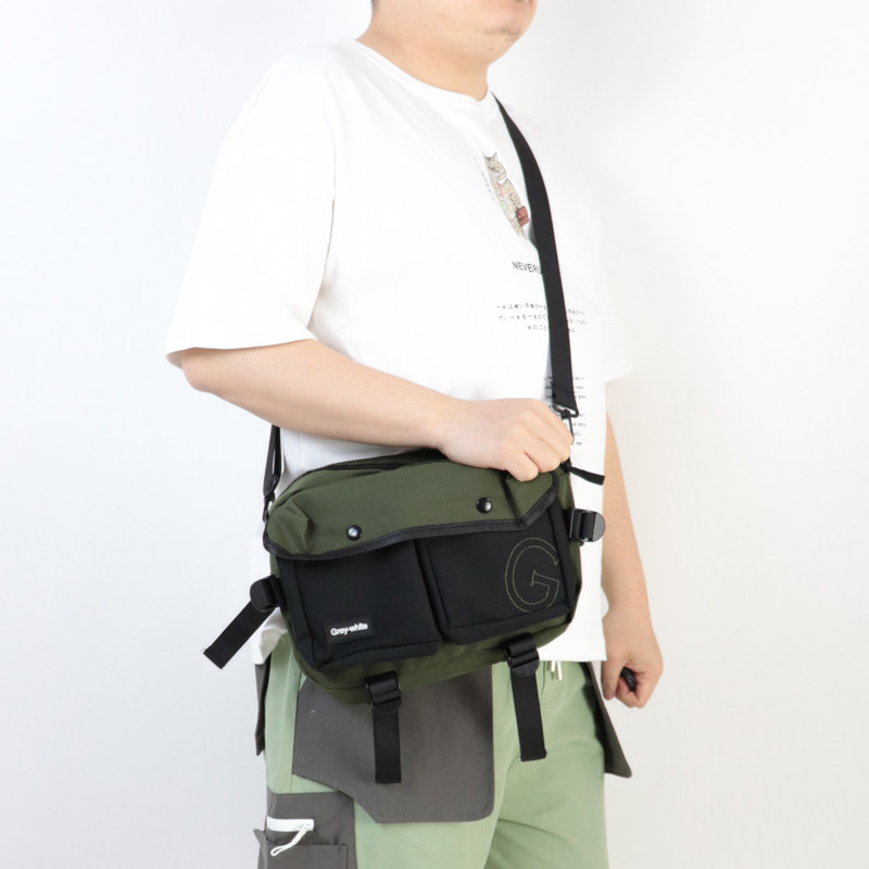 撞色日系复古潮牌青年休闲背包