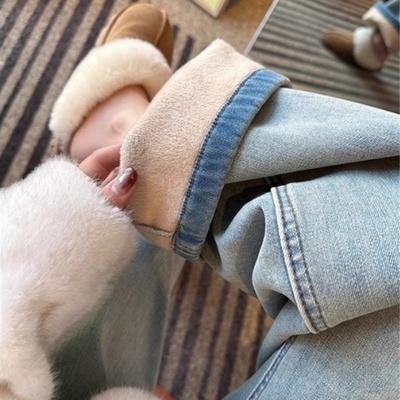 浅蓝色加绒加厚直筒牛仔裤女2025秋冬季新款爆款高腰窄版阔腿裤子