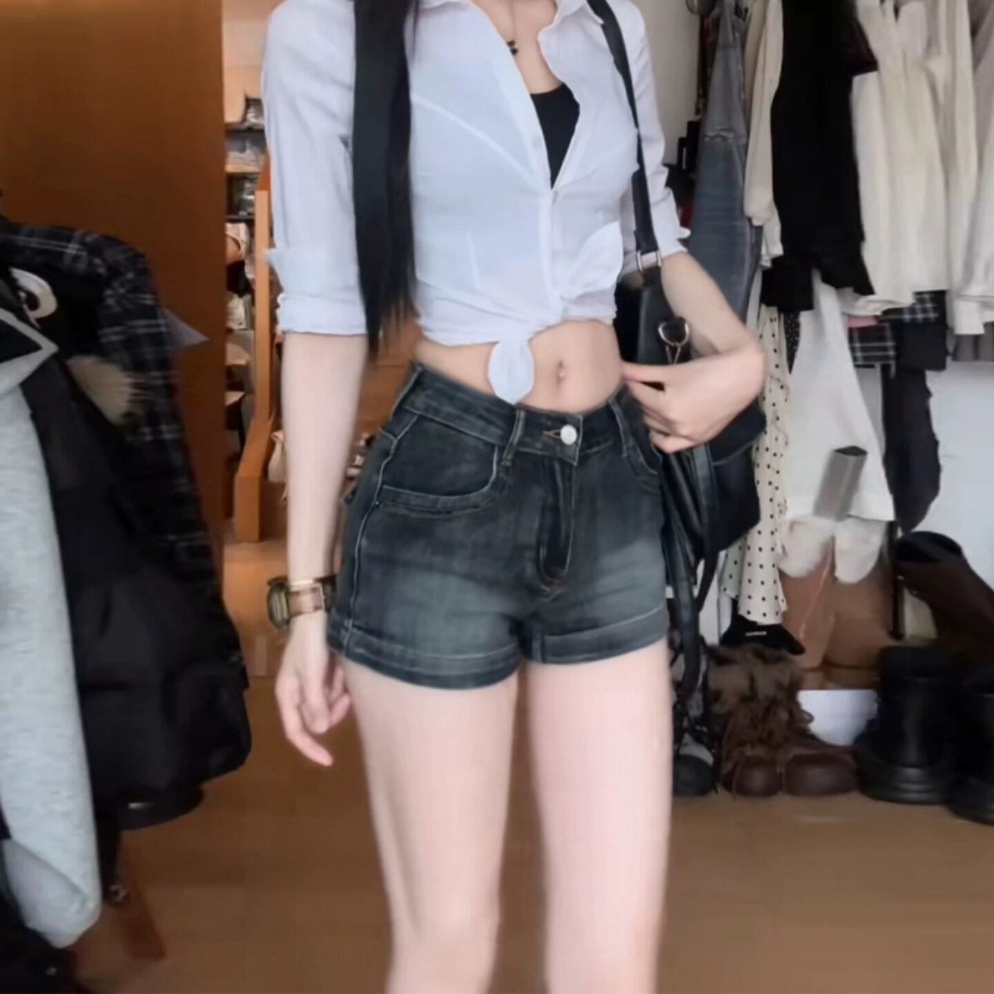 复古雾霾蓝灰辣妹牛仔短裤女2026夏季新款高腰丰胯显瘦百搭热裤子