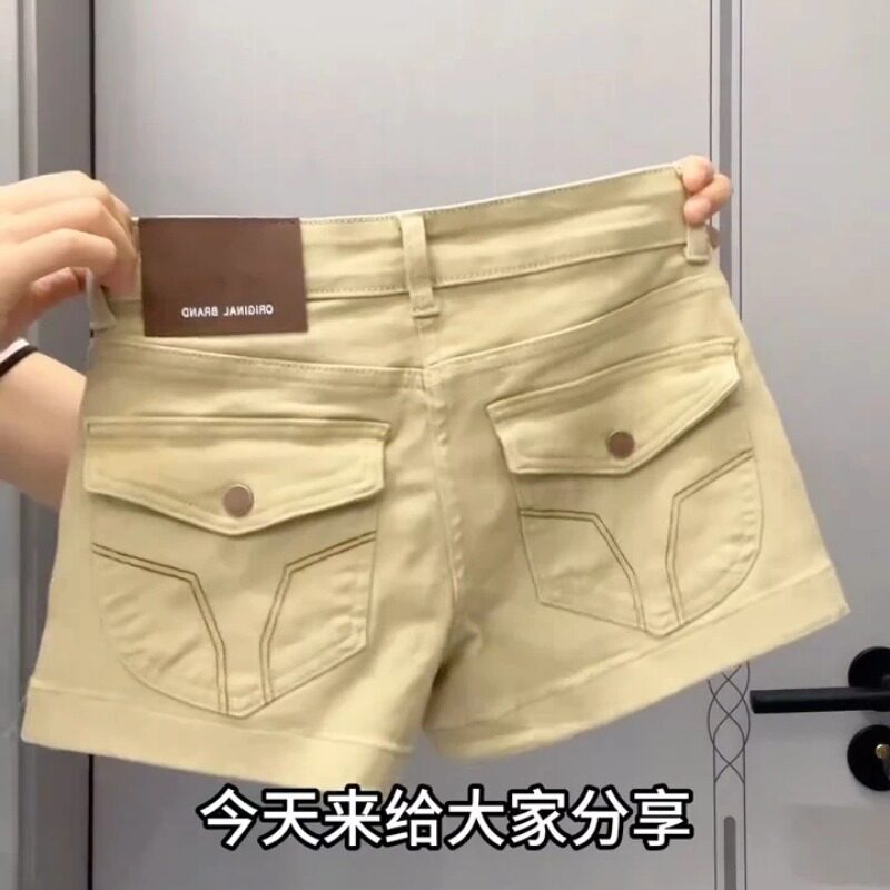 美式辣妹风卡其色牛仔短裤女夏季新款设计感修身显瘦低腰热裤子