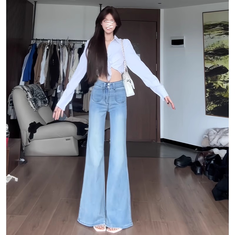 浅蓝色直筒宽松微喇牛仔裤女2025年春装新款百搭阔腿拖地喇叭裤子