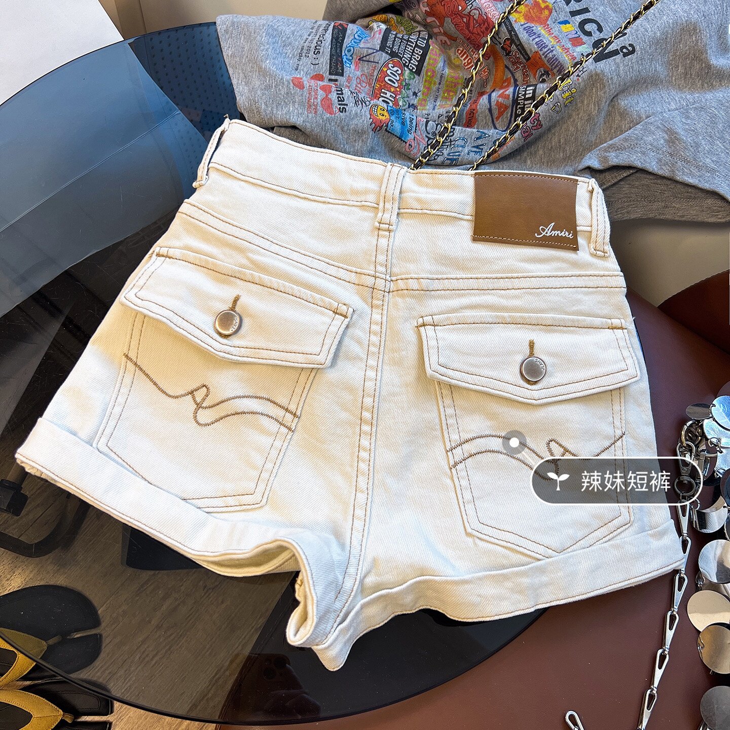 高质量牛仔短裤女2026春夏新款辣妹高腰修身百搭设计感卷边热裤