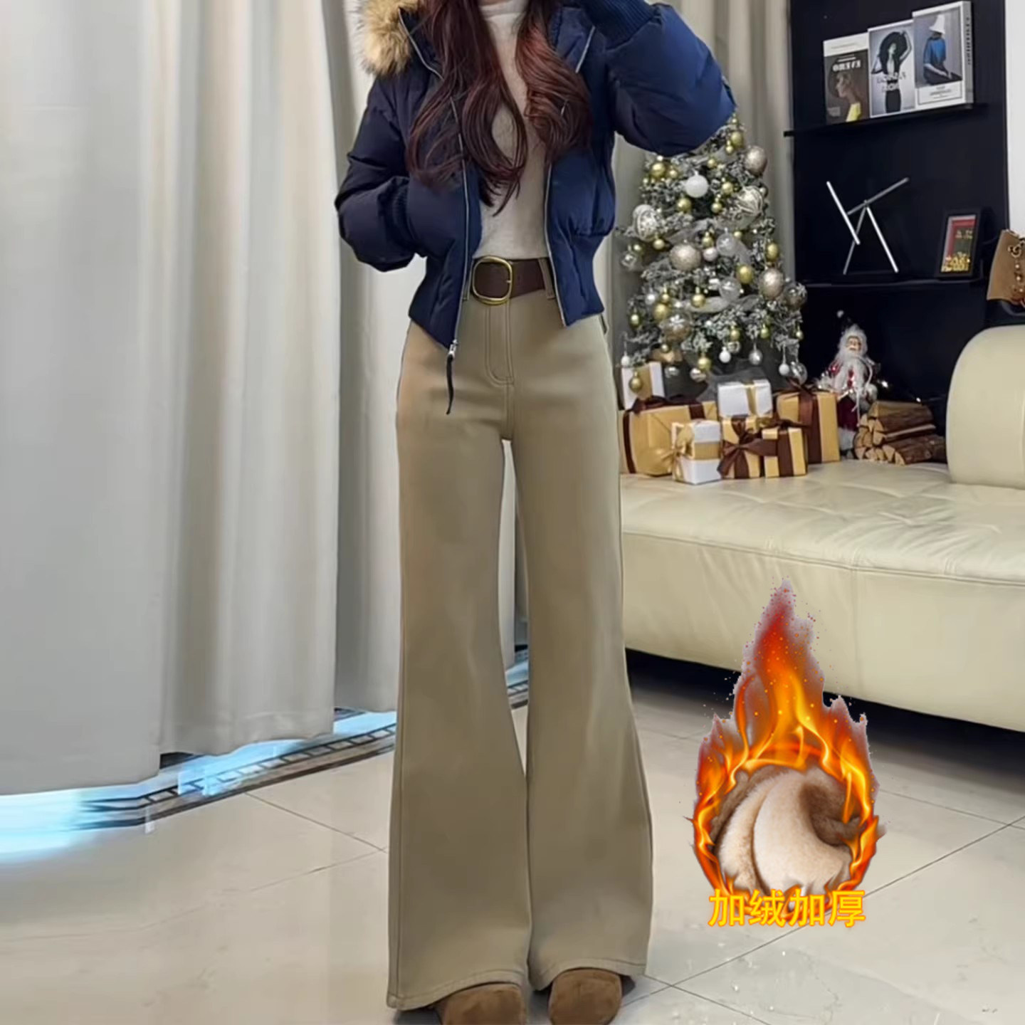 卡其色加绒大码不贴腿微喇牛仔裤女2025年冬季新款加厚显瘦喇叭裤