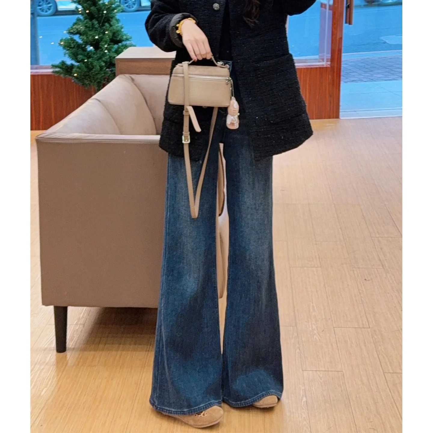 复古蓝微喇牛仔裤女2026秋装新款高腰显瘦不贴腿喇叭裤宽松阔腿裤