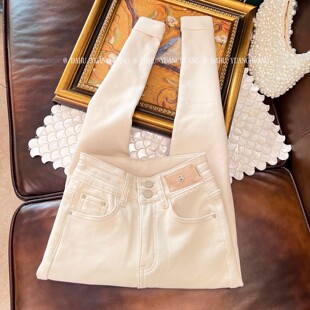 专柜质感米白色加绒牛仔裤女高腰秋冬显瘦百搭弹力杏色小脚长裤潮