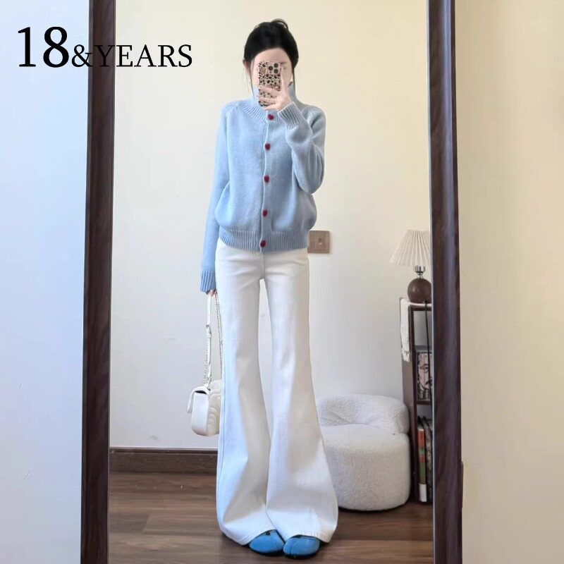 白色微喇牛仔裤女2026春季新款高腰显瘦不贴腿小个子马蹄喇叭裤子